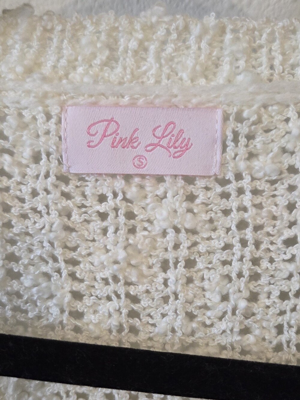 Pink Lily Cream Open Knit Striped V-Neck Sweater Women's Small Boho Lightweight - Picture 3 of 3